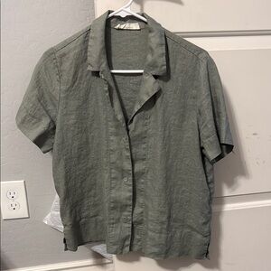 Everlane Women's Casual Green Button Down Shirt linen